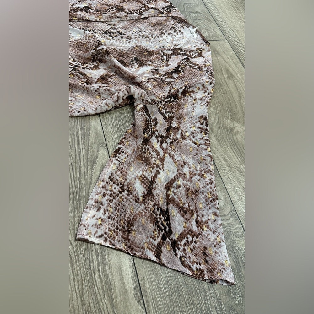 πβ¨ Metallic Snakeskin Open Front Kimono - Picture 8 of 13
